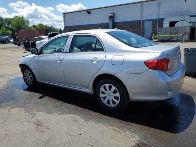 2T1BU4EE8AC243426 - 2010 TOYOTA COROLLA BASE 银色 照片 2