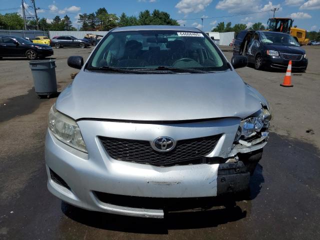 2T1BU4EE8AC243426 - 2010 TOYOTA COROLLA BASE 银色 照片 5