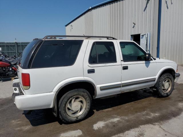 1GNDT13W61K222926 - 2001 CHEVROLET BLAZER WHITE photo 3