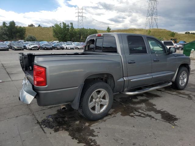 1D7HW58N38S544402 - 2008 DODGE DAKOTA QUAD LARAMIE GRAY photo 3