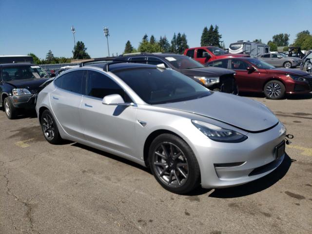 5YJ3E1EB9JF112832 - 2018 TESLA MODEL 3 银色 照片 4