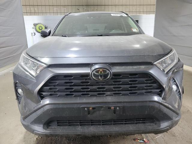 JTMP1RFV9LD057863 - 2020 TOYOTA RAV4 XLE GRAY photo 5
