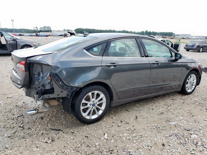 3FA6P0HD8KR132574 - 2019 FORD FUSION SE GRAY photo 3