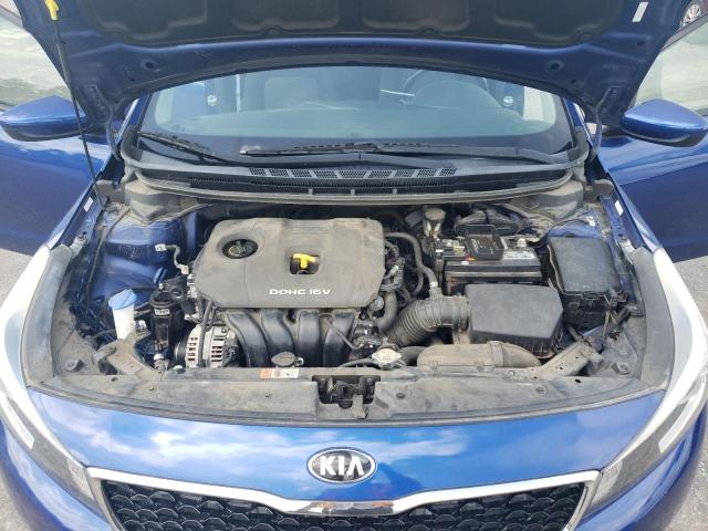 3KPFL4A76HE105147 - 2017 KIA FORTE LX BLUE photo 11