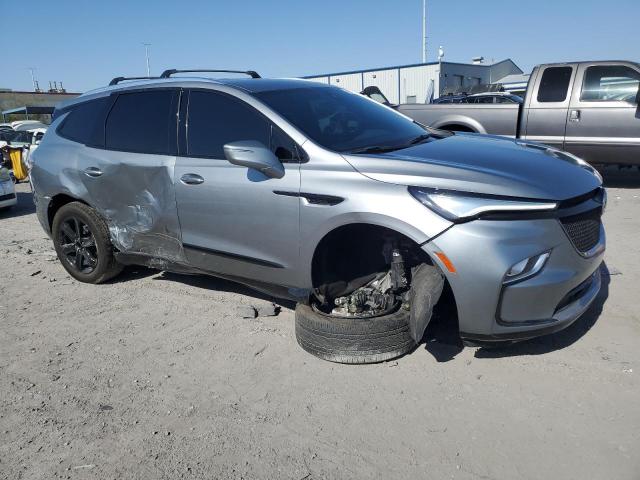 5GAEVAKW2PJ228909 - 2023 BUICK ENCLAVE ESSENCE Gümüş fotoğraf 4