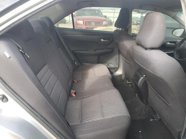 4T4BF1FK0FR467976 - 2015 TOYOTA CAMRY LE SILVER photo 19