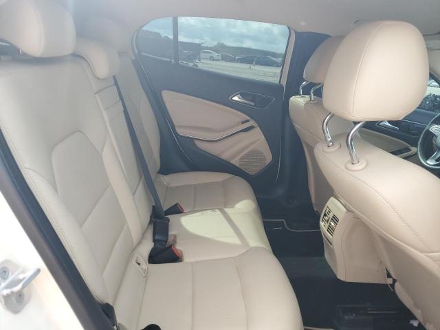WDCTG4EB5HJ349892 - 2017 MERCEDES-BENZ GLA 250 Белый фото 10