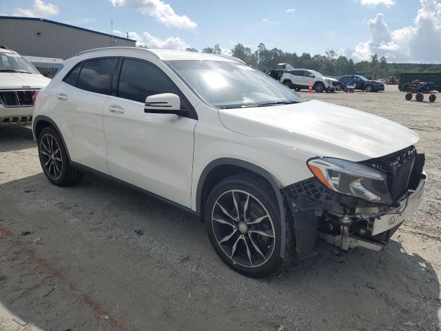 WDCTG4EB5HJ349892 - 2017 MERCEDES-BENZ GLA 250 Белый фото 4