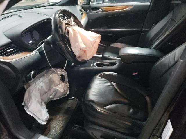 5LMCJ2D98HUL35616 - 2017 LINCOLN MKC SELECT 黑色 照片 7