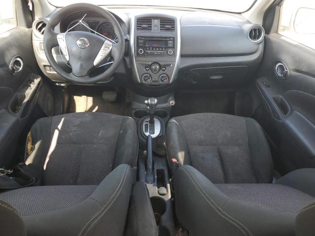 3N1CN7AP7JL813362 - 2018 NISSAN VERSA S 银色 照片 8