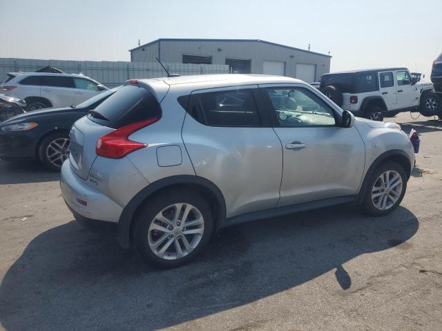 JN8AF5MV1ET360345 - 2014 NISSAN JUKE S SILVER photo 3