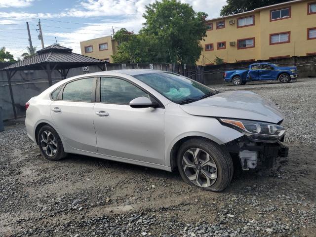 3KPF24ADXKE040870 - 2019 KIA FORTE FE 银色 照片 4