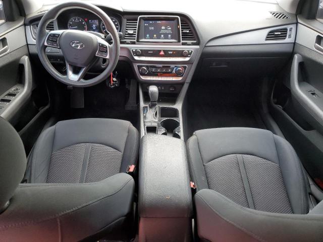 5NPE24AF9KH735611 - 2019 HYUNDAI SONATA SE WHITE photo 8