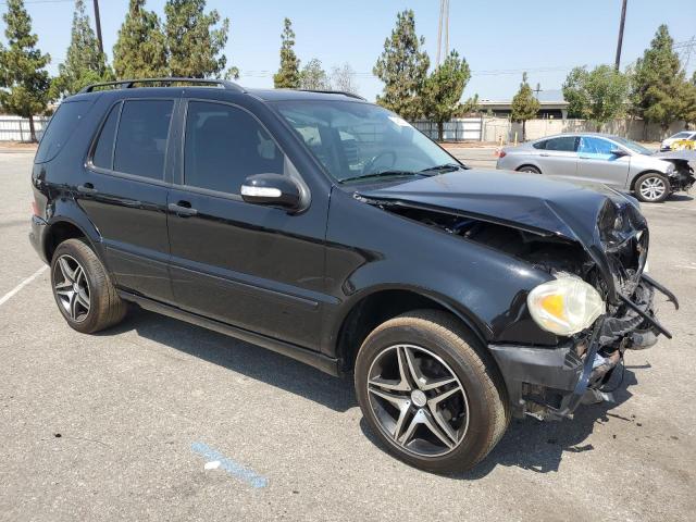 4JGAB57E54A463583 - 2004 MERCEDES-BENZ ML 350 BLACK photo 4