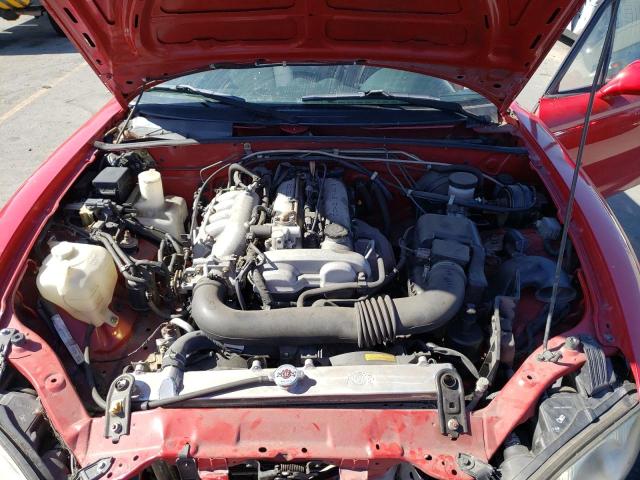 JM1NB353310205754 - 2001 MAZDA MX-5 MIATA BASE RED photo 11