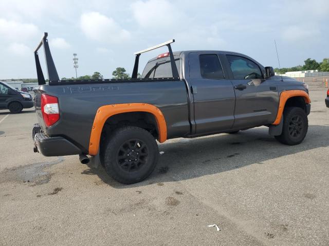5TFUY5F15GX490055 - 2016 TOYOTA TUNDRA DOUBLE CAB SR/SR5 GRAY photo 3
