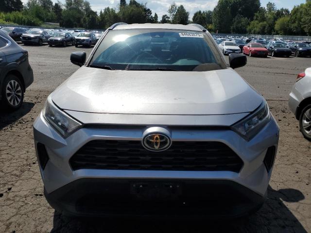 2T3H1RFV2KC006499 - 2019 TOYOTA RAV4 LE Серебристый фото 5