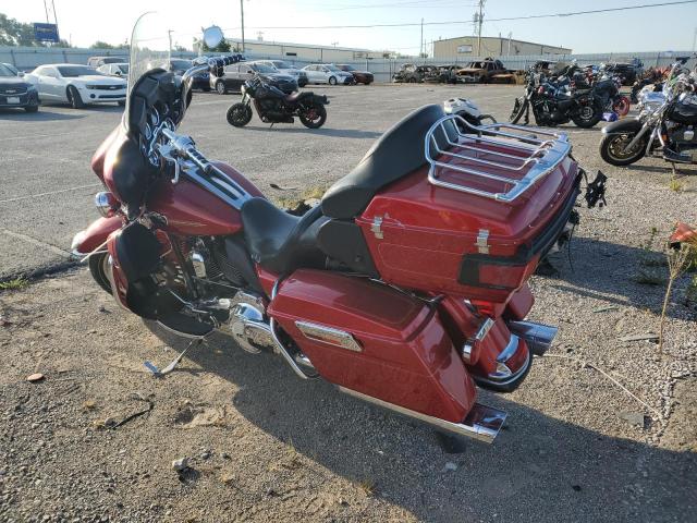 1HD1FCM12CB664637 - 2012 HARLEY-DAVIDSON FLHTCU ULTRA CLASSIC ELECTRA GLIDE RED photo 3