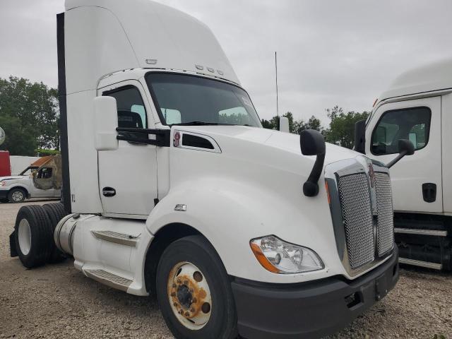 2015 KENWORTH T680 T680, null