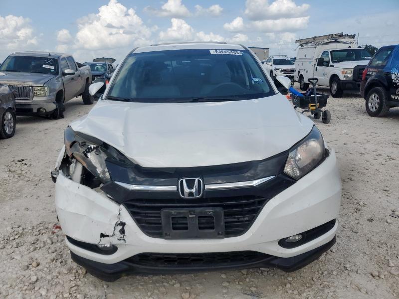 3CZRU5H56JM709727 - 2018 HONDA HR-V EX WHITE photo 5