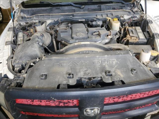 3C7WRNFL5GG135305 - 2016 RAM 5500 თეთრი ფოტო 11