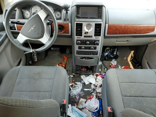 2A8HR54XX9R610075 - 2009 CHRYSLER TOWN & COU TOURING Qəhvəyi foto 8