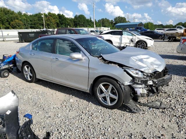 1HGCR2F71DA059594 - 2013 HONDA ACCORD EX SILVER photo 4