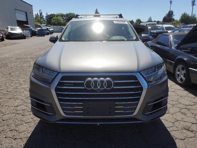 WA1LAAF70HD014774 - 2017 AUDI Q7 PREMIUM PLUS رمادي صورة 5
