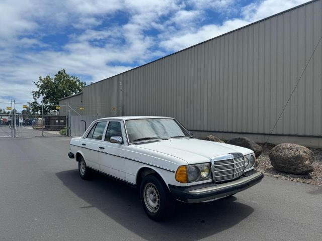 1982 MERCEDES-BENZ 300 DT, null