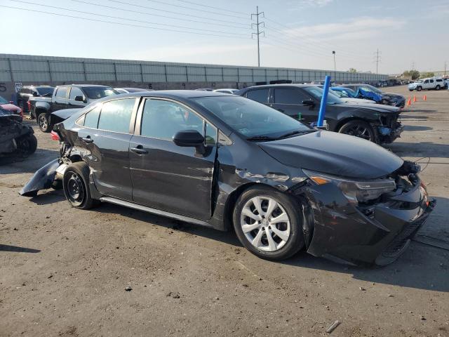 5YFEPMAE8NP307397 - 2022 TOYOTA COROLLA LE BLACK photo 4