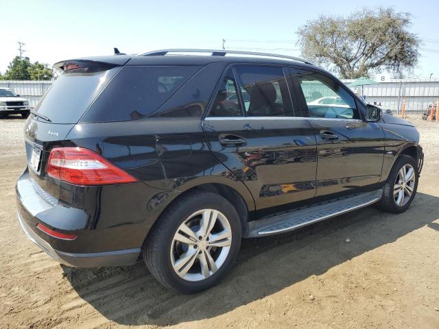 4JGDA5HB7CA040135 - 2012 MERCEDES-BENZ ML 350 4MATIC BLACK photo 3