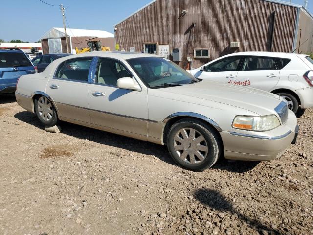 1LNHM82W15Y647504 - 2005 LINCOLN TOWN CAR SIGNATURE LIMITED TWO TONE photo 4