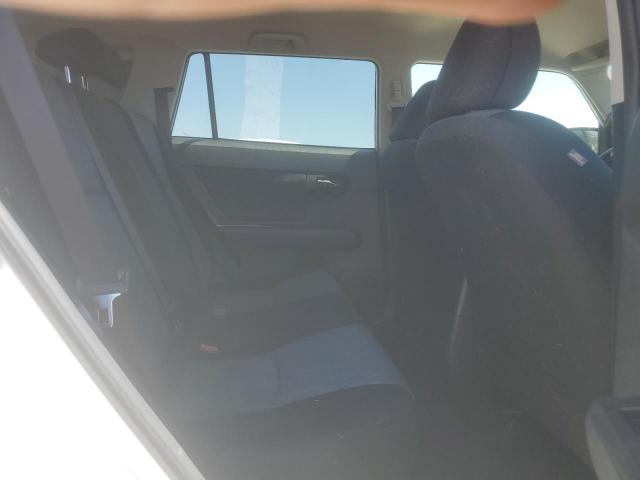 JTLZE4FE6CJ028634 - 2012 TOYOTA SCION XB WHITE photo 11