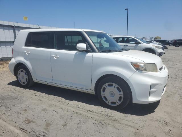 JTLZE4FE6CJ028634 - 2012 TOYOTA SCION XB WHITE photo 4