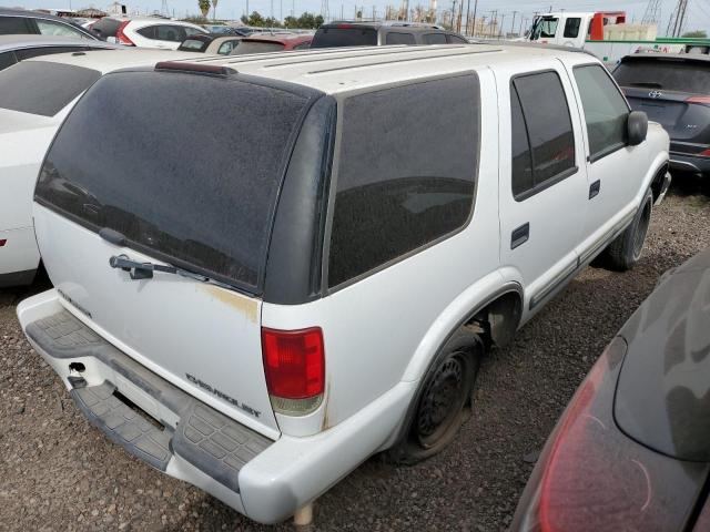 1GNCS13W91K247026 - 2001 CHEVROLET BLAZER WHITE photo 3