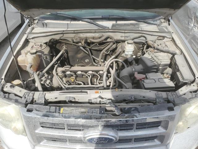 1FMCU0D72CKA43977 - 2012 FORD ESCAPE XLT 银色 照片 11