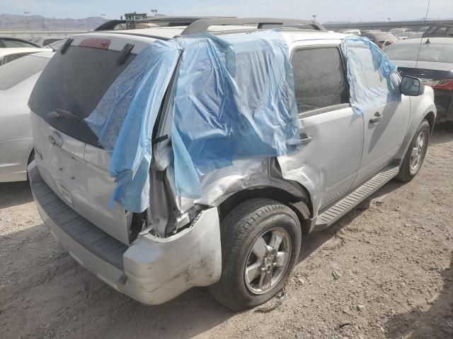 1FMCU0D72CKA43977 - 2012 FORD ESCAPE XLT 银色 照片 3