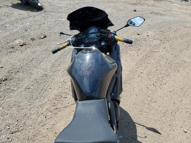 JKAEXEE13DDA09917 - 2013 KAWASAKI EX650 E BLACK photo 6