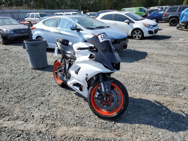 JYARM38E3PA006713 - 2023 YAMAHA YZFR7 WHITE photo 1