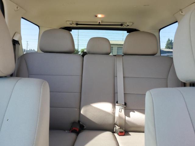 1FMCU9DG2CKB54887 - 2012 FORD ESCAPE XLT SILVER photo 10