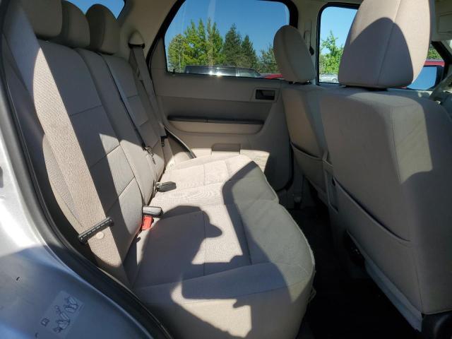 1FMCU9DG2CKB54887 - 2012 FORD ESCAPE XLT SILVER photo 11