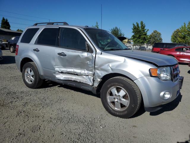 1FMCU9DG2CKB54887 - 2012 FORD ESCAPE XLT SILVER photo 4