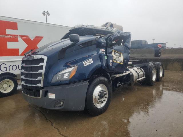 3AKJHTDV5RSUG2739 - 2024 FREIGHTLINER CASCADIA 1 BLUE photo 2