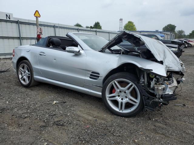 WDBSK71F07F135404 - 2007 MERCEDES-BENZ SL 550 SILVER photo 4