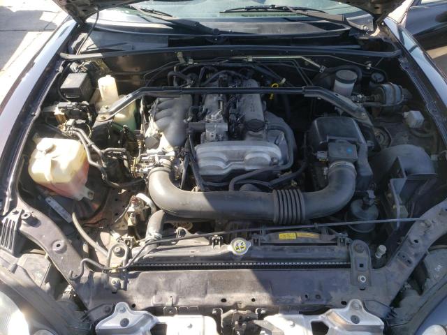 JM1NB353540403840 - 2004 MAZDA MX-5 MIATA BASE BURGUNDY photo 11