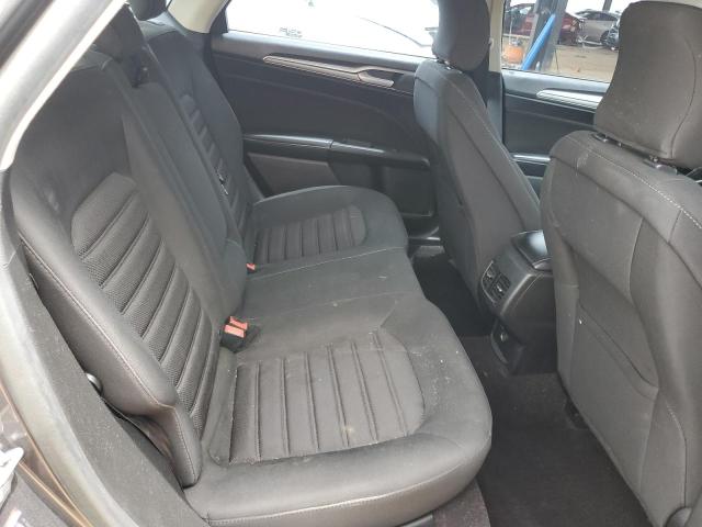 3FA6P0HD6KR159546 - 2019 FORD FUSION SE GRAY photo 10