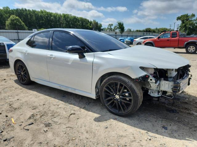 4T1K61AK4PU133114 - 2023 TOYOTA CAMRY XSE WHITE photo 4