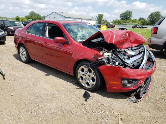 3FAHP0HA1AR392375 - 2010 FORD FUSION SE RED photo 4