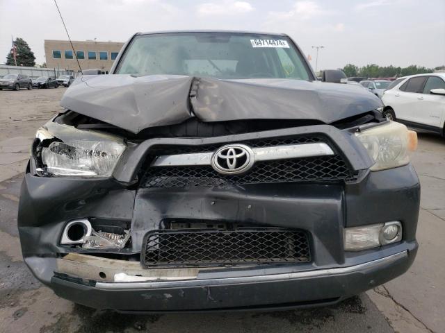 JTEBU5JR2A5017972 - 2010 TOYOTA 4RUNNER SR5 GRAY photo 5