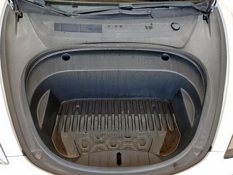 5YJ3E1EC0LF796388 - 2020 TESLA MODEL 3 Սպիտակ լուսանկար 11